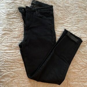 Black, cropped high waisted jeans from Just Black